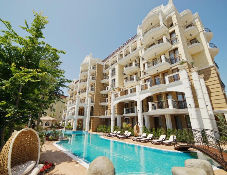No commission: Spacious garden view apartment on the 1st sea line in The Cliff Beach & Spa, Obzor