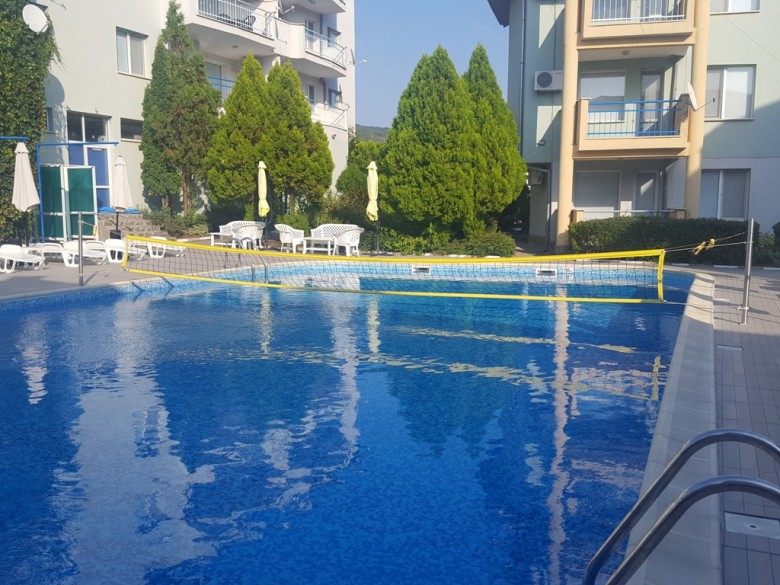 No commission: 2 BED furnished apartment in Houses of Informat, St. Vlas, near the beach