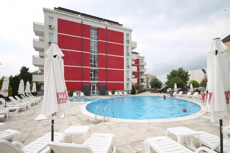 No commission: Lovely spacious studio on the first sea line in The Cliff Beach & Spa Resort, Obzor