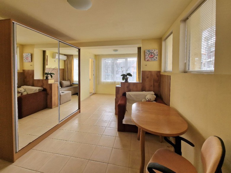 No commission: 1 BED ground floor apartment, 52 sq.m. in Sveti Vlas, no maintenance fee
